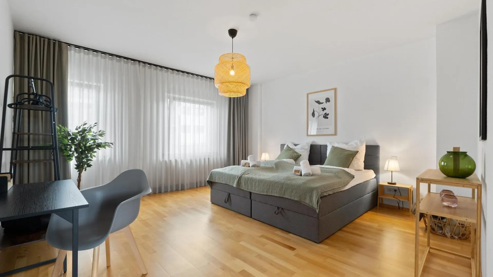 *Top* Grosse, Moderne & Zentrale Wohnung 3 Schlafzimmer - Naehe Zu Koeln: Dom, Messe, Flughafen, Lanxess-Arena Bergisch Gladbach Apartment
