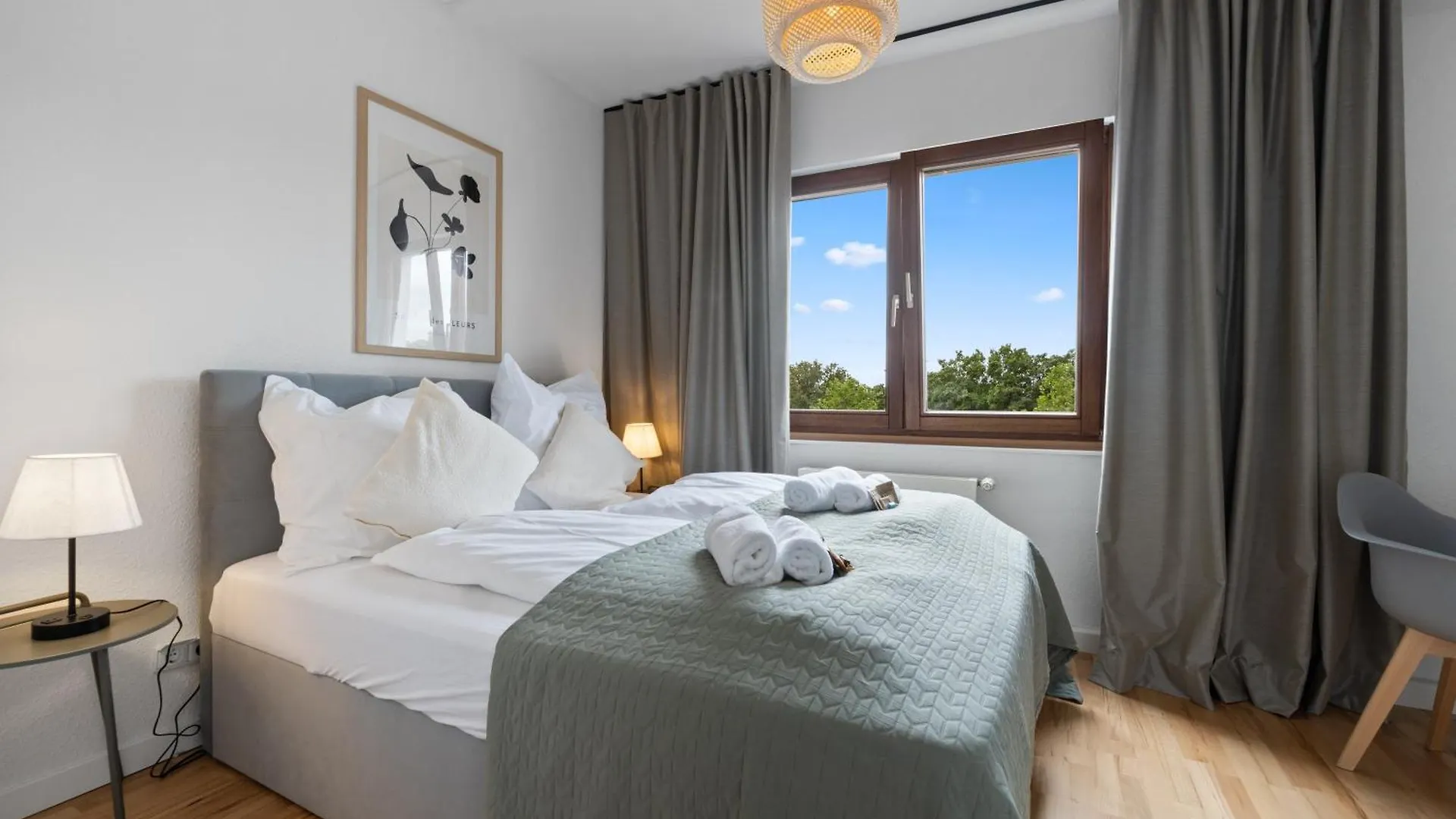 *Top* Grosse, Moderne & Zentrale Wohnung 3 Schlafzimmer - Naehe Zu Koeln: Dom, Messe, Flughafen, Lanxess-Arena Bergisch Gladbach