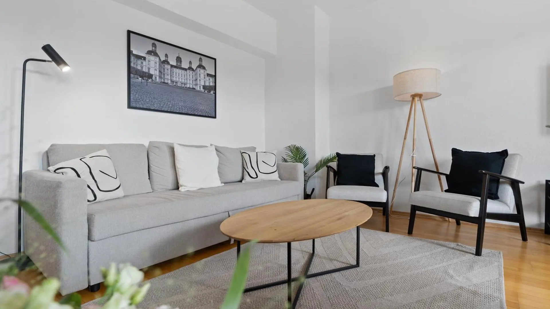 *Top* Grosse, Moderne & Zentrale Wohnung 3 Schlafzimmer - Naehe Zu Koeln: Dom, Messe, Flughafen, Lanxess-Arena Bergisch Gladbach 0*,